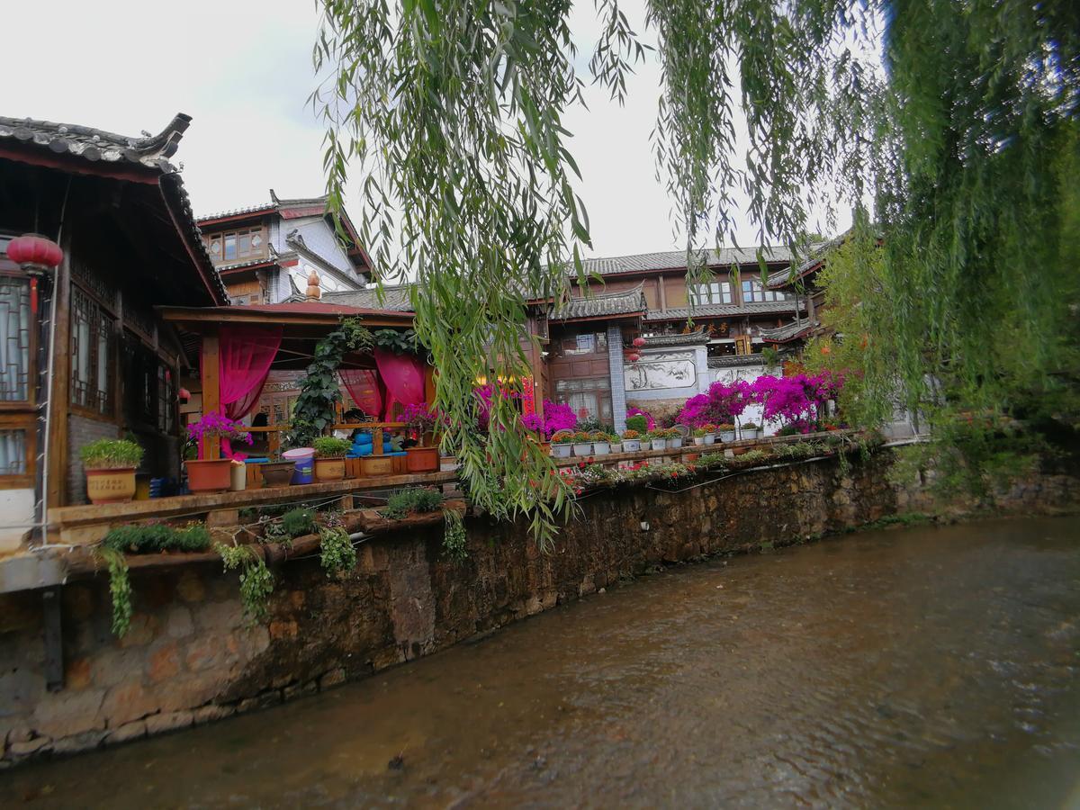 Love Cloud Boutique Chain Hotel In The Water Side Lijiang  Buitenkant foto