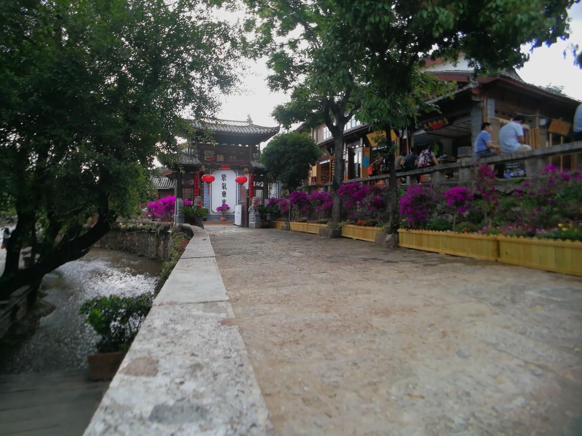Love Cloud Boutique Chain Hotel In The Water Side Lijiang  Buitenkant foto
