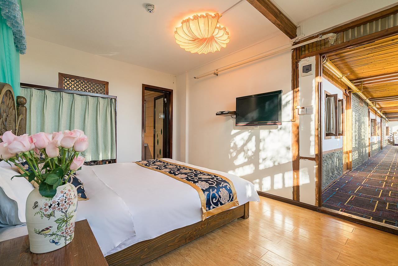 Love Cloud Boutique Chain Hotel In The Water Side Lijiang  Buitenkant foto