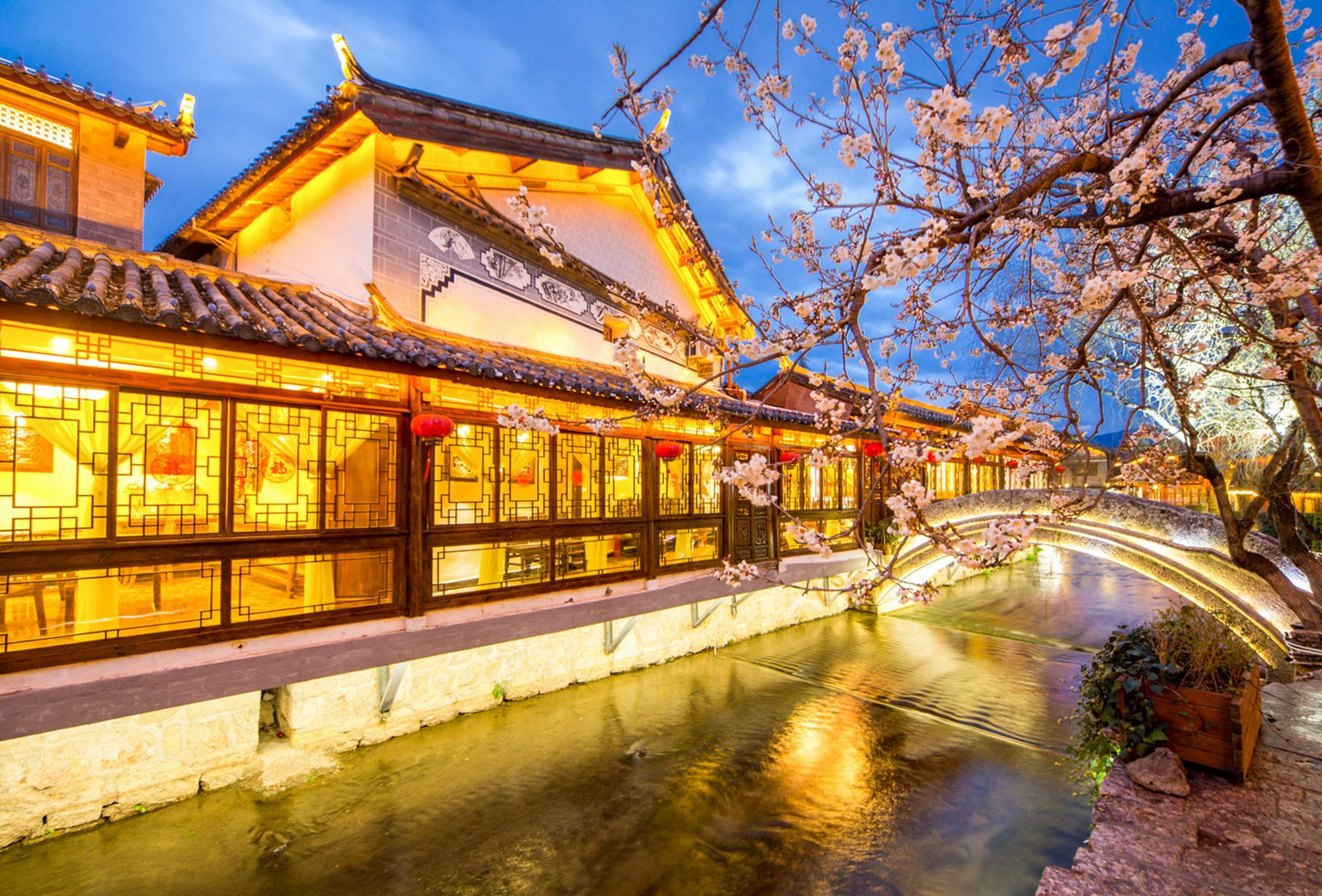 Love Cloud Boutique Chain Hotel In The Water Side Lijiang  Buitenkant foto